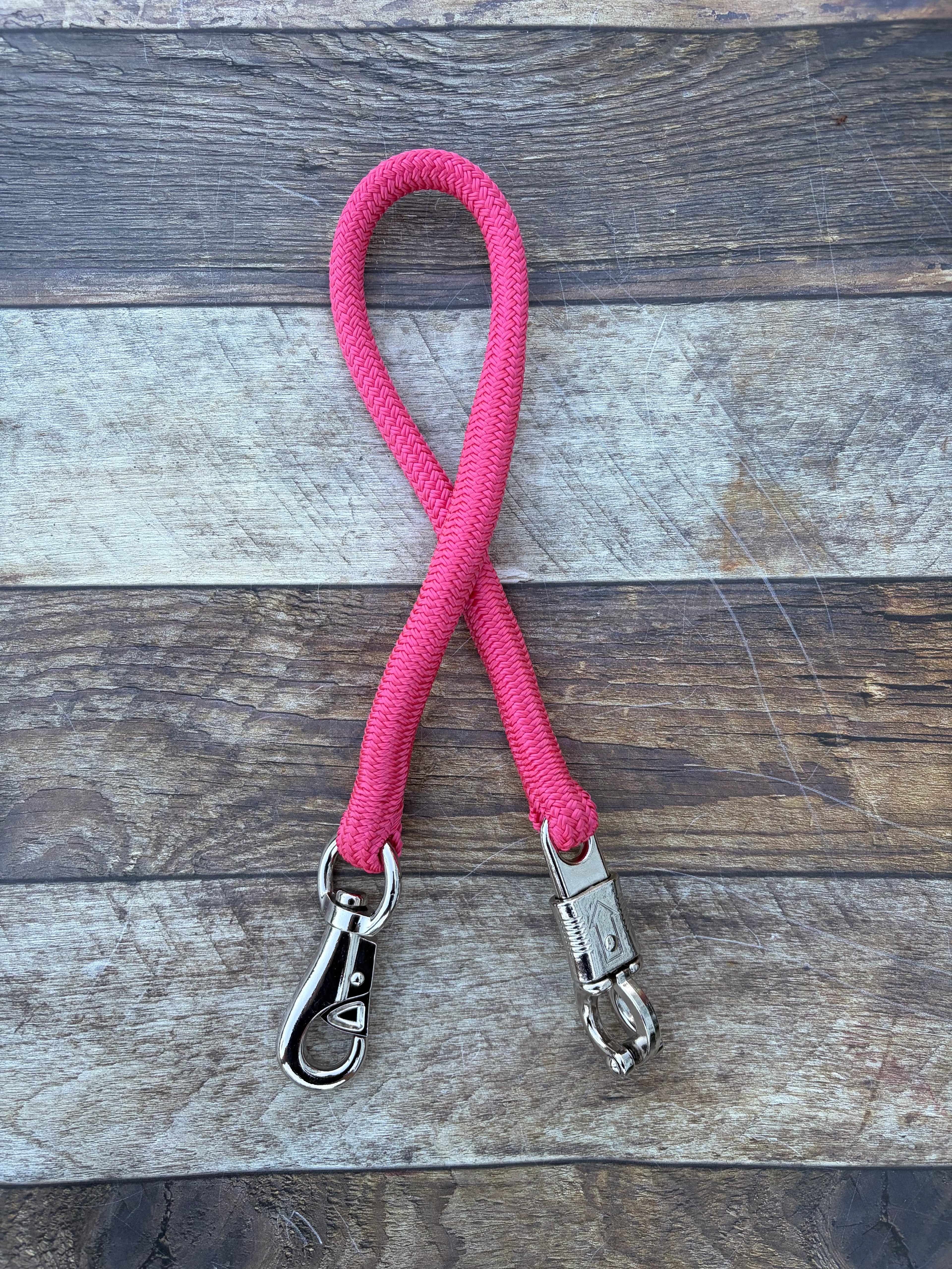 Float Tie- Pink